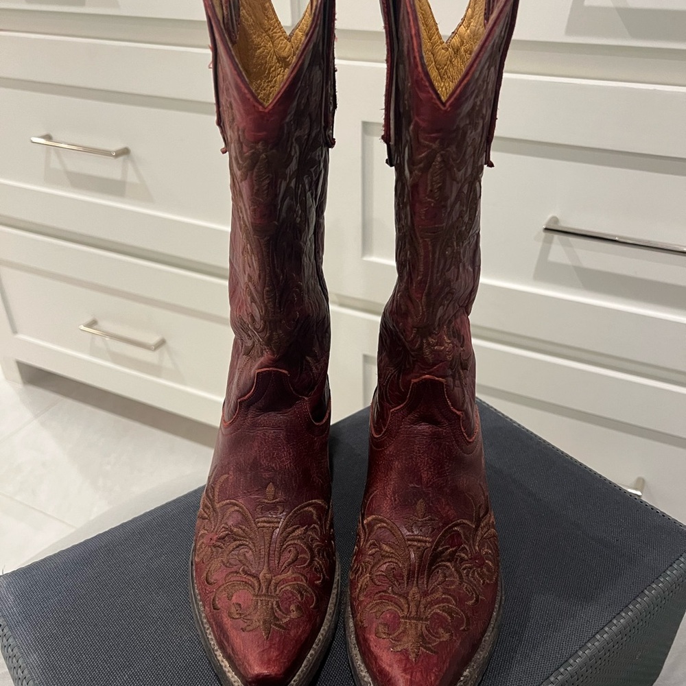 Woman’s Cowboy Boots